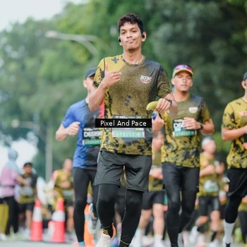 Runner Photo 6865828
