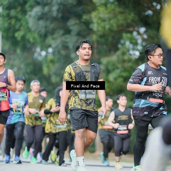 Runner Photo 6865894