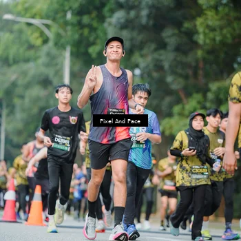 Runner Photo 6865913