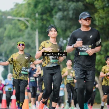 Runner Photo 6865977
