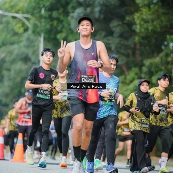 Runner Photo 6865994