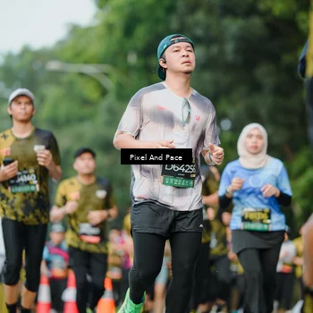 Runner Photo 6866019