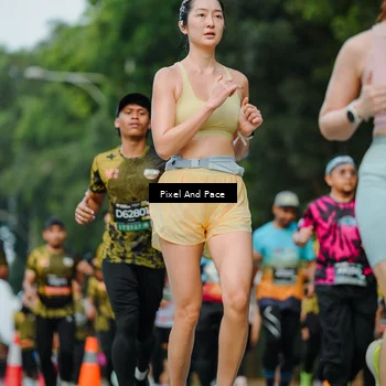 Runner Photo 6866069