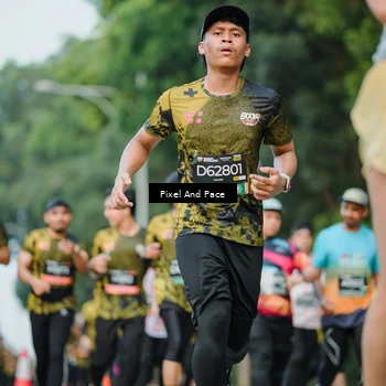 Runner Photo 6866074