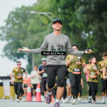Runner Photo 6866141
