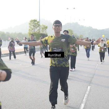 Runner Photo 6866487