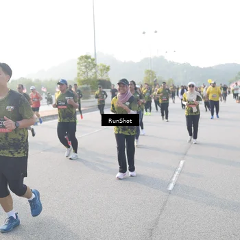Runner Photo 6866644