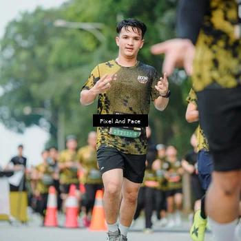 Runner Photo 6866653