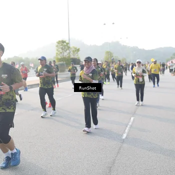 Runner Photo 6866658