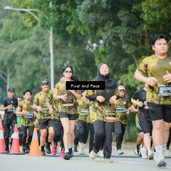 Runner Photo 6866668