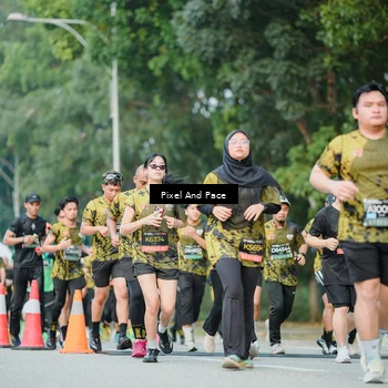 Runner Photo 6866676