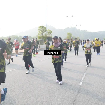 Runner Photo 6866679
