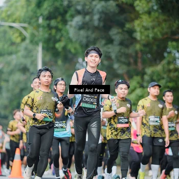 Runner Photo 6866733