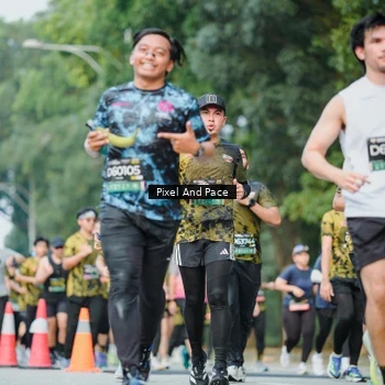 Runner Photo 6866935