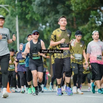 Runner Photo 6866973