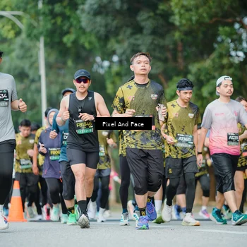 Runner Photo 6867015