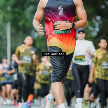 Runner Photo 6867057