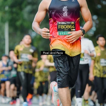 Runner Photo 6867060