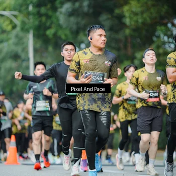 Runner Photo 6867072