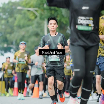 Runner Photo 6867091
