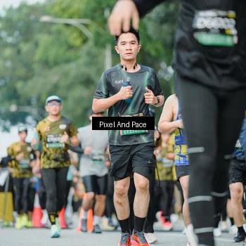 Runner Photo 6867093