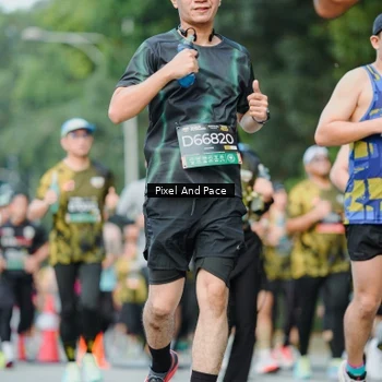 Runner Photo 6867131