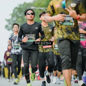 Runner Photo 6867135