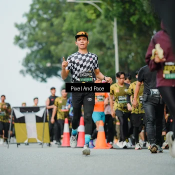 Runner Photo 6867157