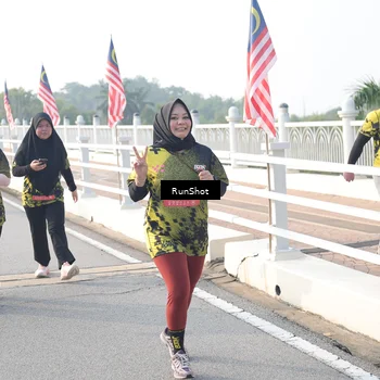 Runner Photo 6867735