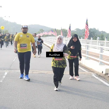 Runner Photo 6867774