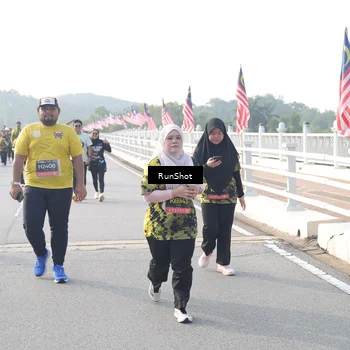Runner Photo 6867801