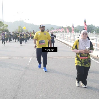 Runner Photo 6867837