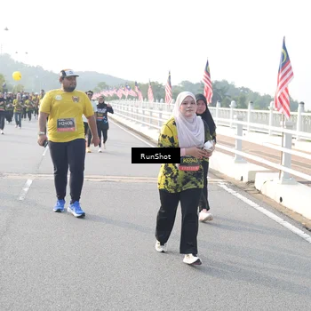 Runner Photo 6867871