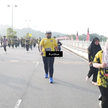 Runner Photo 6867901