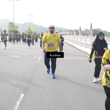 Runner Photo 6867909