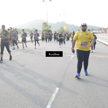 Runner Photo 6867926