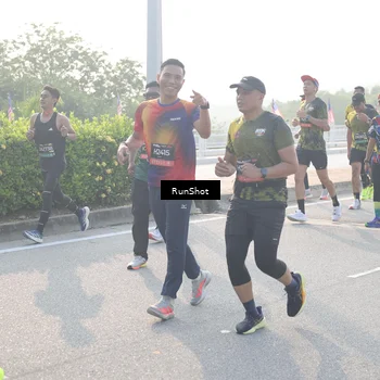 Runner Photo 6867994