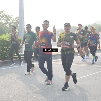 Runner Photo 6868047