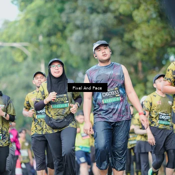 Runner Photo 6872560