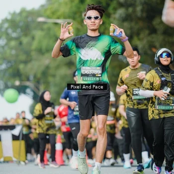 Runner Photo 6872673