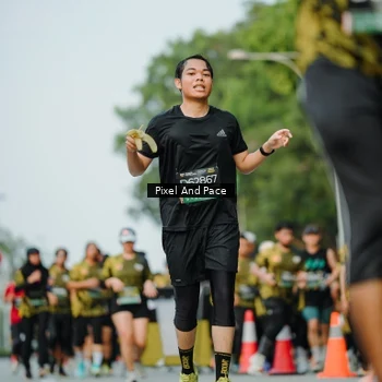 Runner Photo 6872711