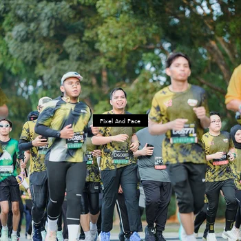 Runner Photo 6872719