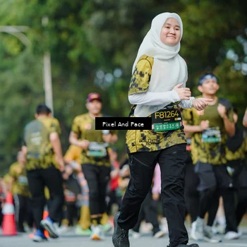 Runner Photo 6872723