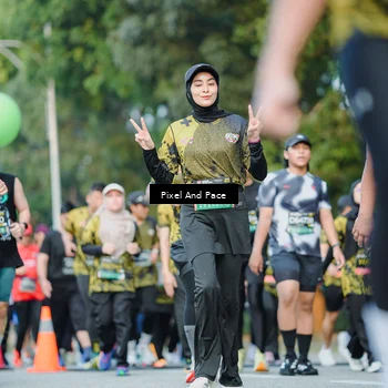 Runner Photo 6872724