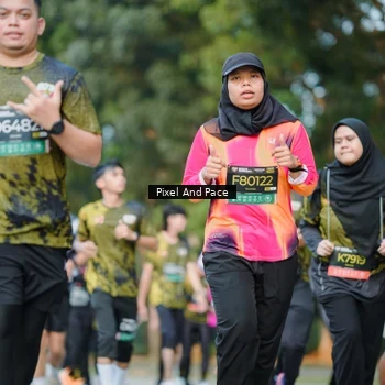 Runner Photo 6872806