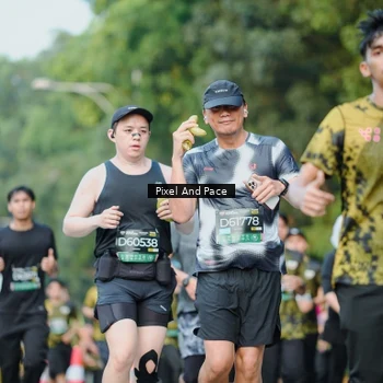 Runner Photo 6872836