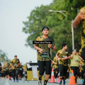 Runner Photo 6872842