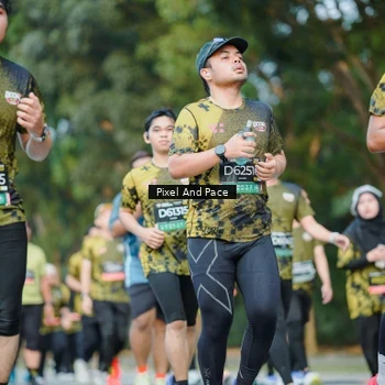 Runner Photo 6872863