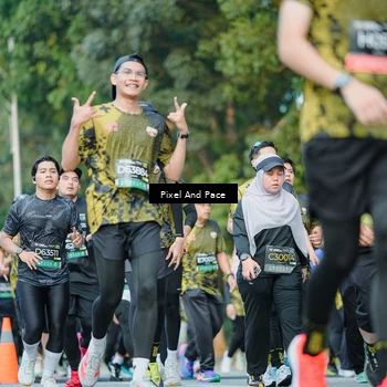 Runner Photo 6872898