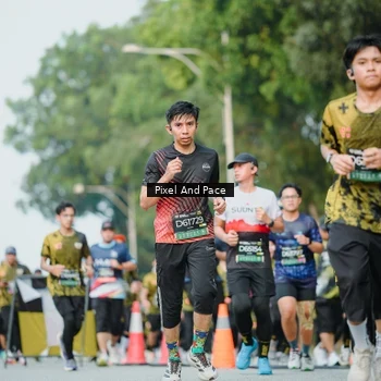 Runner Photo 6872926
